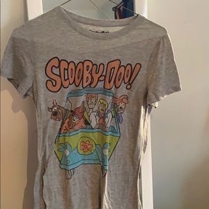 Gray t shirt scooby doo
